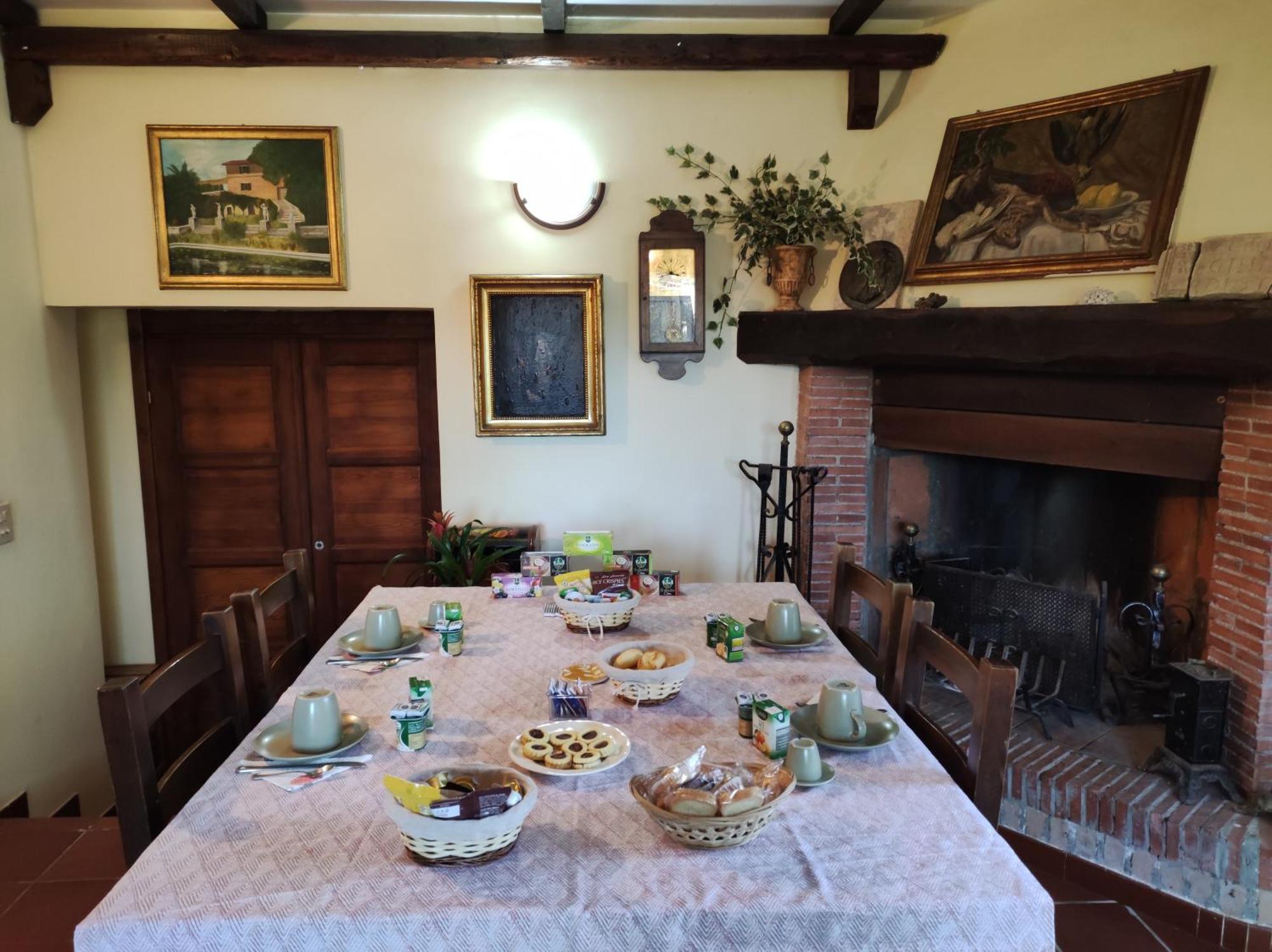 Bed And Breakfast Monticelli Capranica Bagian luar foto