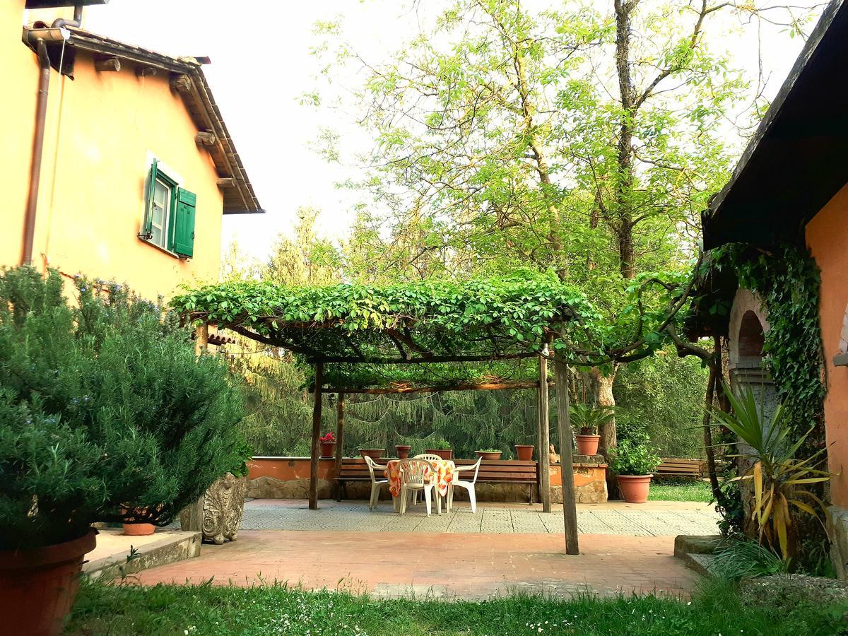 Bed And Breakfast Monticelli Capranica Bagian luar foto